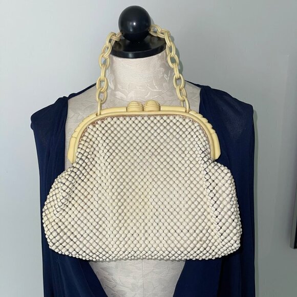 Whiting & Davis Vintage Womens Handbag Cream Bakelite Chain Handle Alumesh - Picture 2 of 7